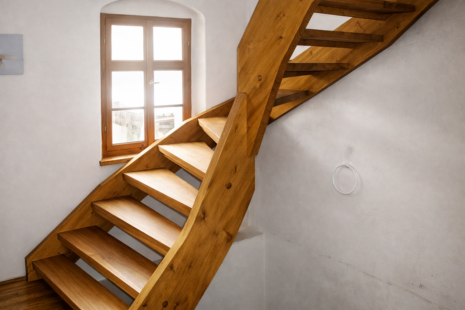 Individuelle Treppe aus Holz